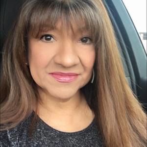 Meet your Posher, Yolanda